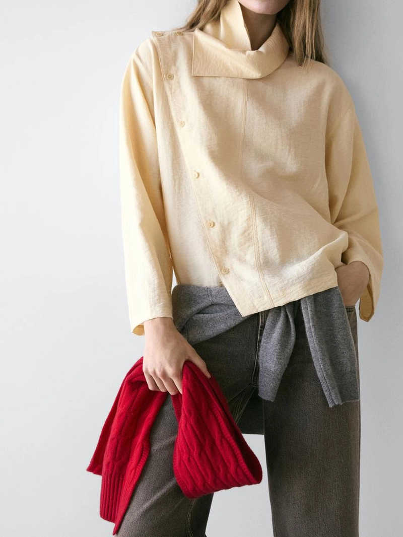 Рубашка с асимметричной пуговицей