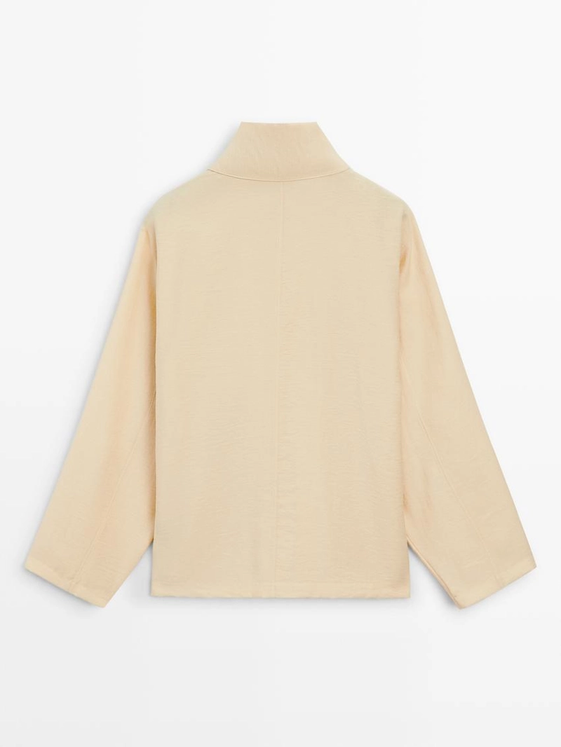 Рубашка с асимметричной пуговицей