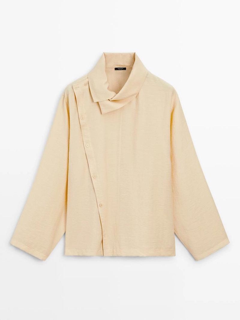 Рубашка с асимметричной пуговицей