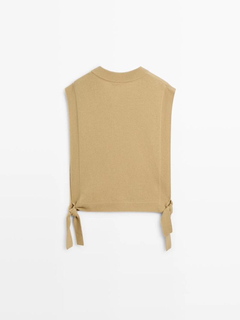 Воротник талией с деталями на завязках