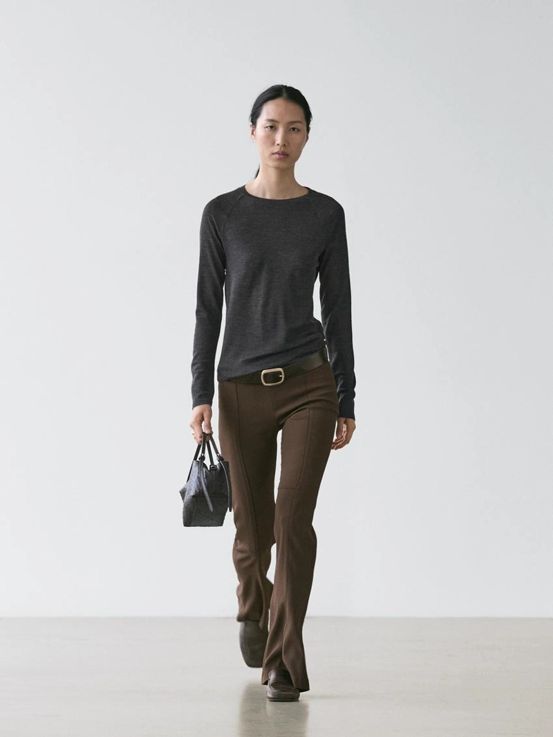 Водолазка из шерсти с реглановыми рукавами