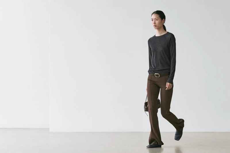 Водолазка из шерсти с реглановыми рукавами