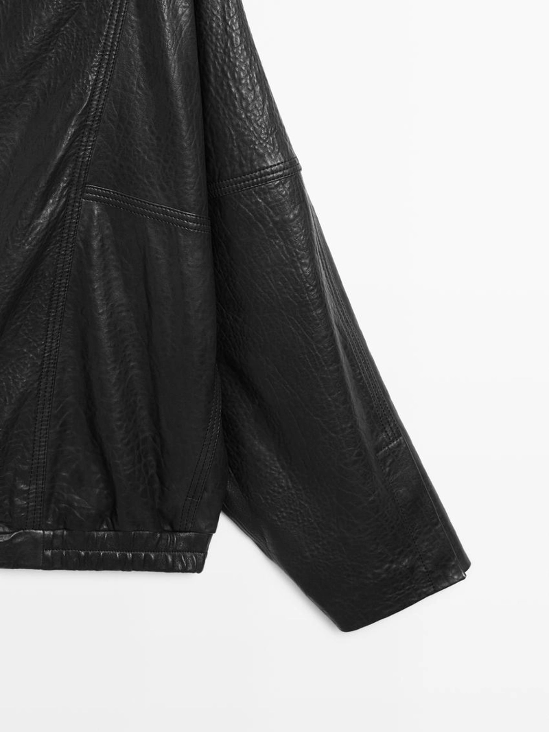 Кожаная бомбер-куртка