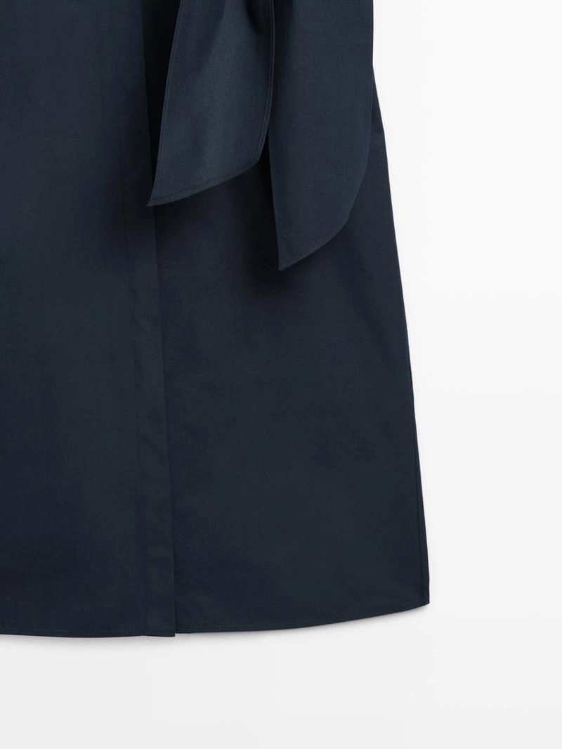 Платье-рубашка с деталями шарфа