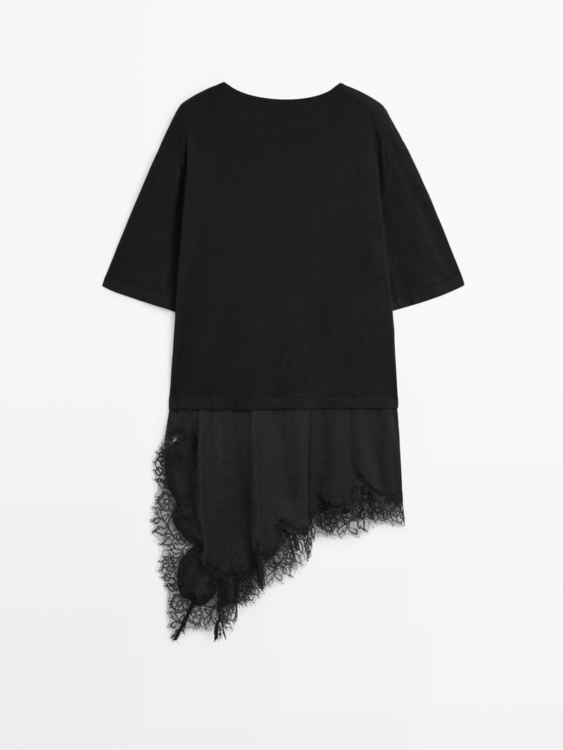 Платье с контрастной кружевной отделкой