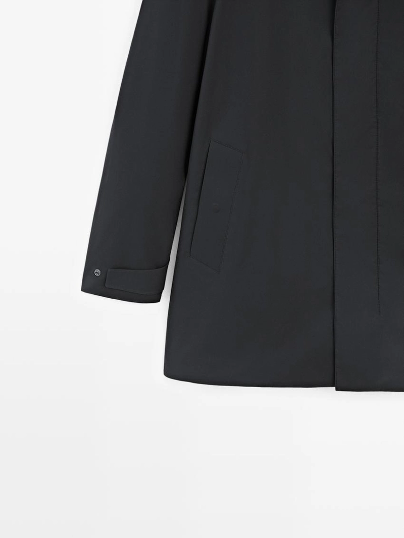 Плащ из водоотталкивающей ткани