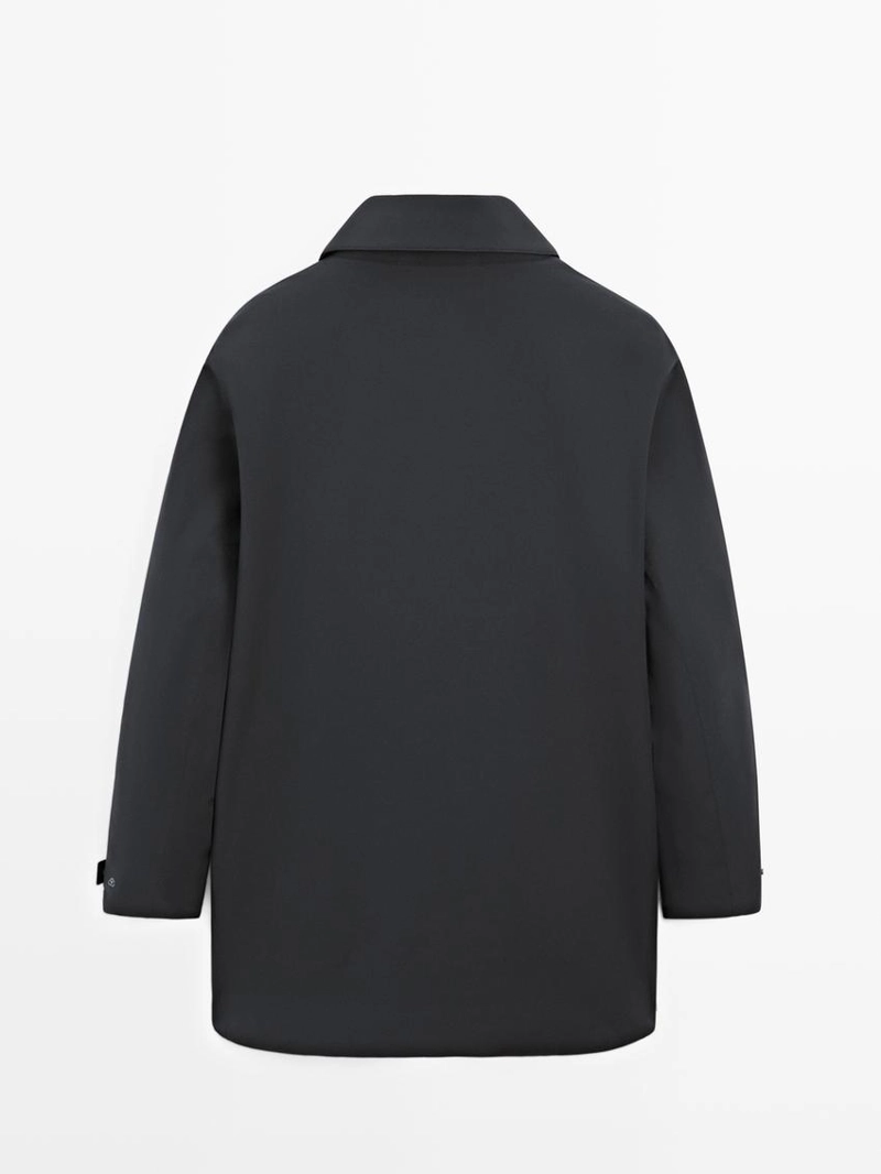 Плащ из водоотталкивающей ткани