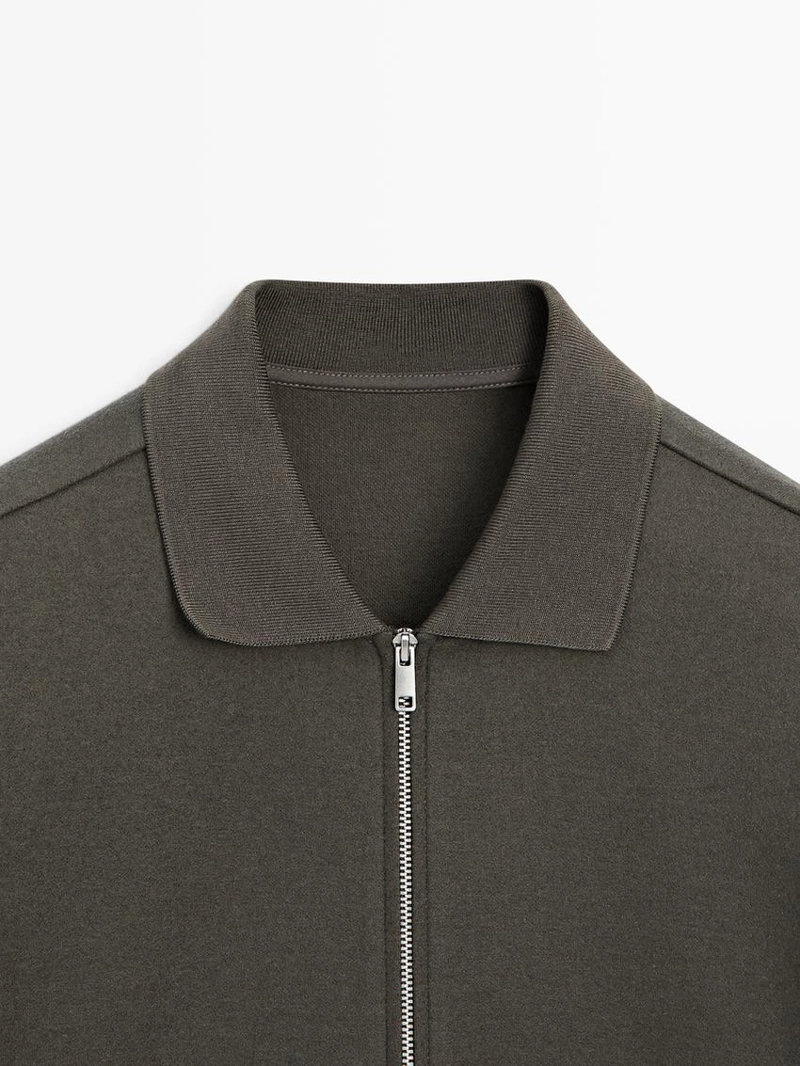 Куртка с молнией и воротником