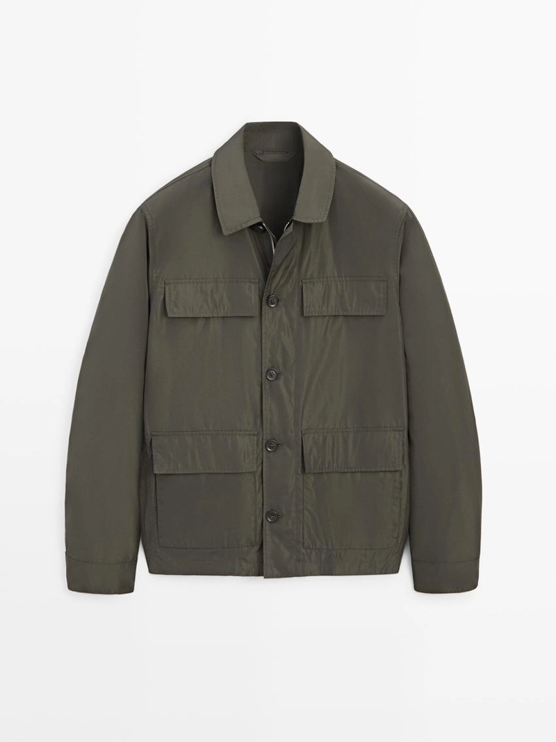 Легкая куртка с карманами