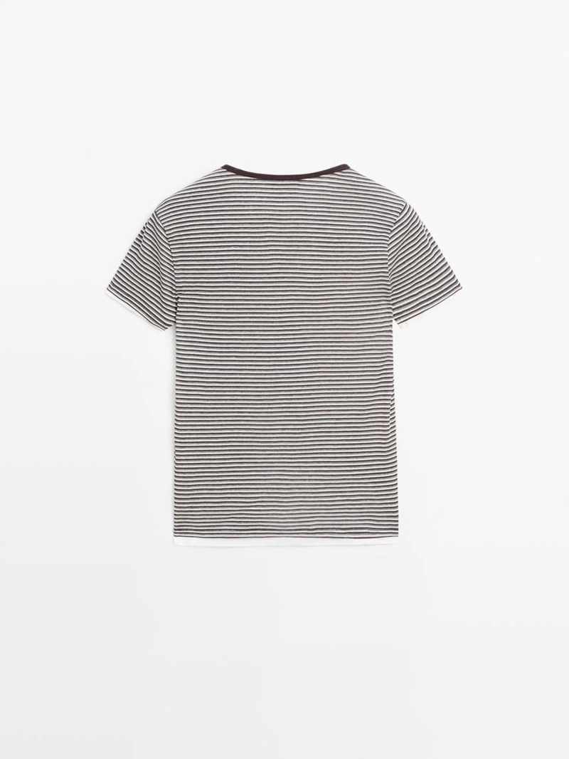 Полосатая двухслойная футболка с короткими рукавами