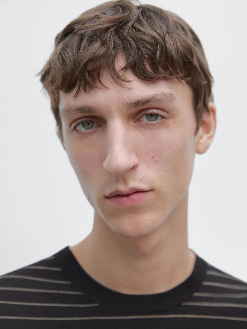 Вязанный свитер с длинным рукавом в полоску