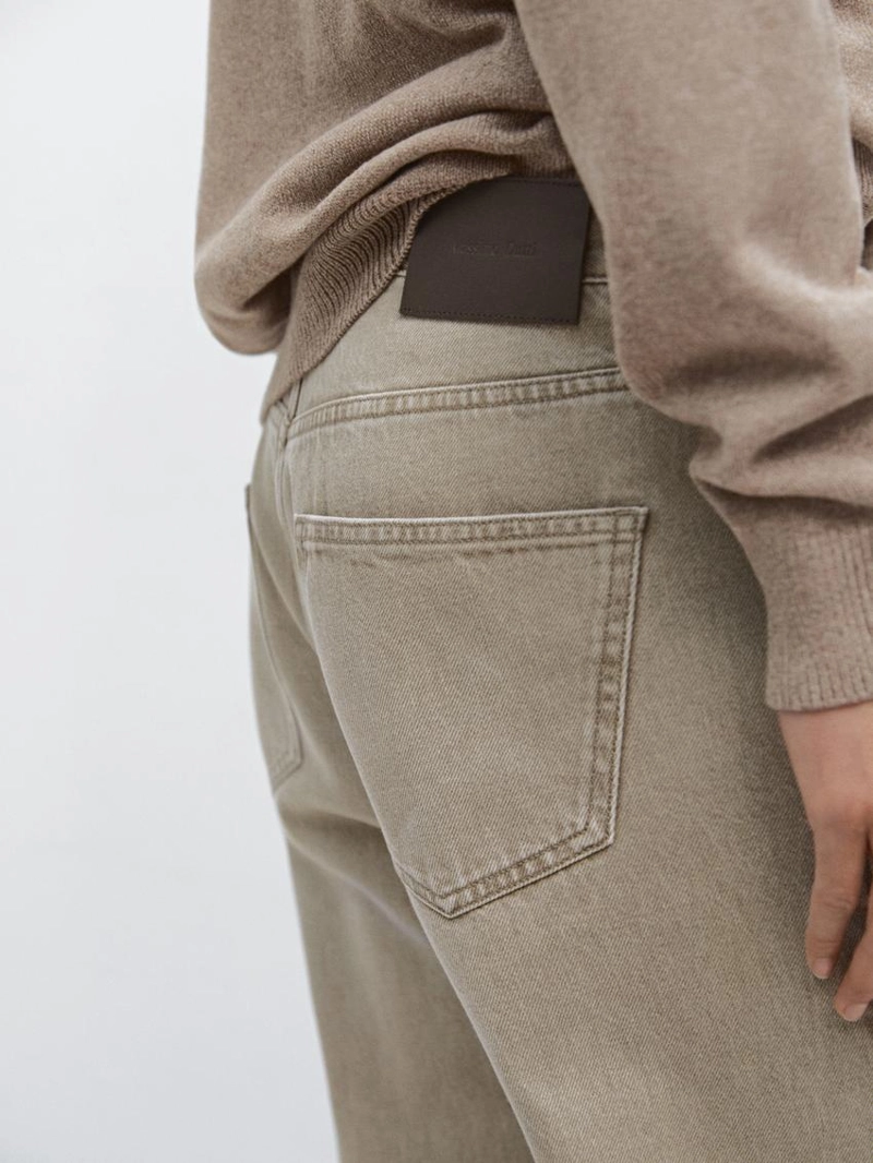 Джинсы прямого кроя