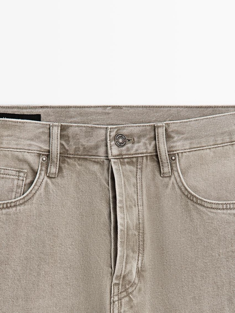 Джинсы прямого кроя