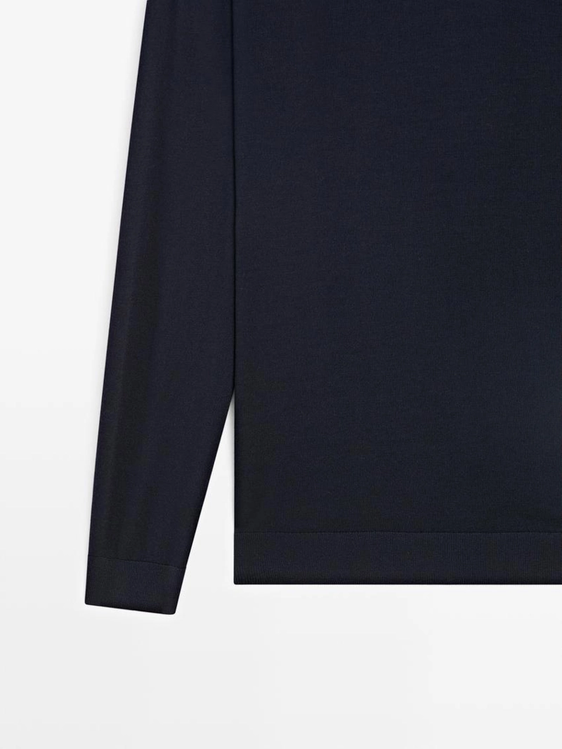 Трикотажный свитер из мериносовой шерсти