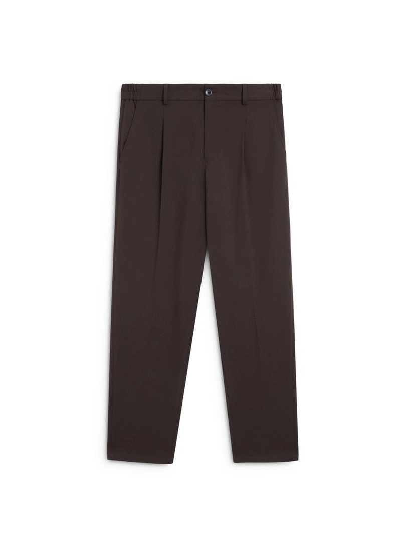 Брюки свободного кроя с защипами