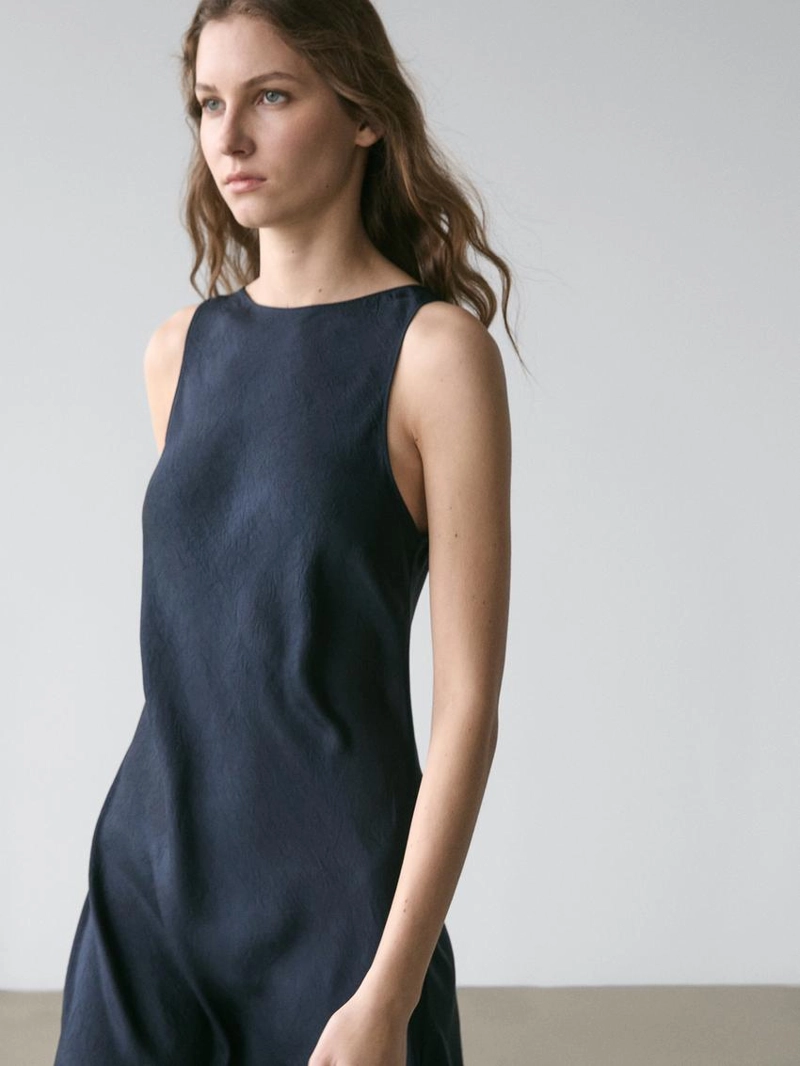 Платье миди с плавным падением