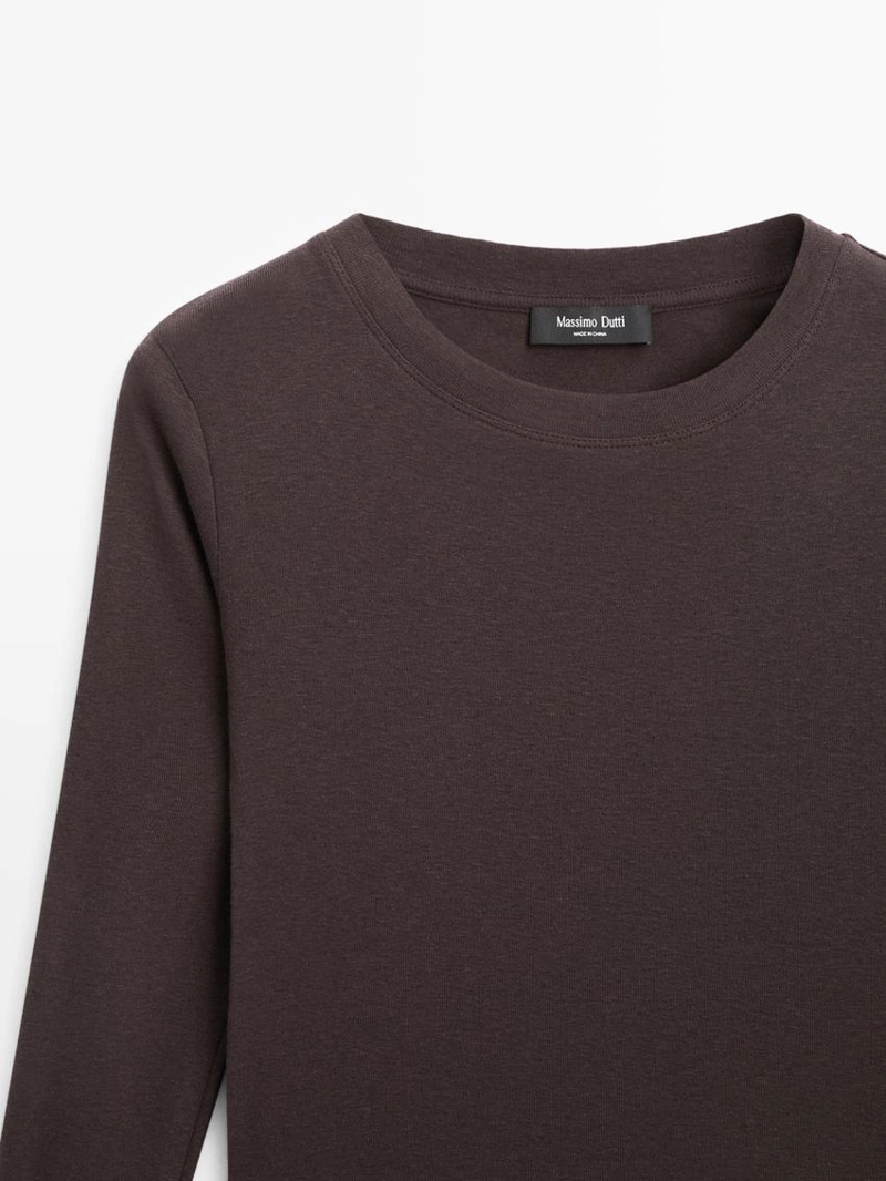 Футболка из хлопково-вискозного микса с длинным рукавом