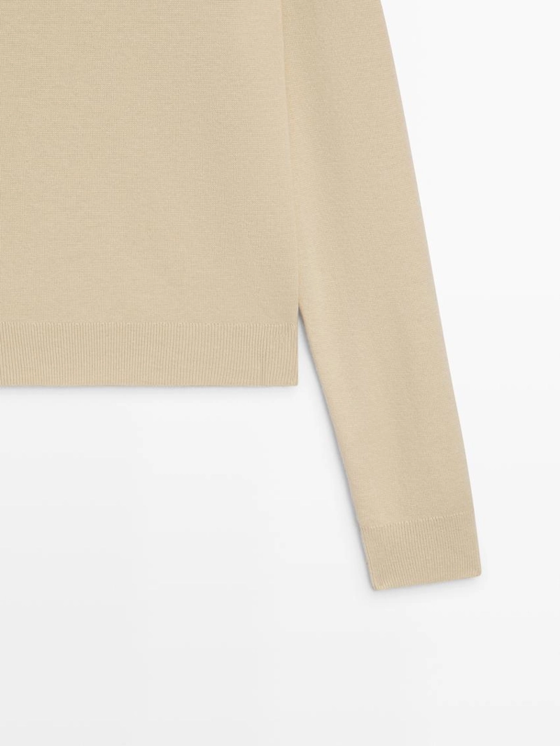 Водолазка из вязаного полотна