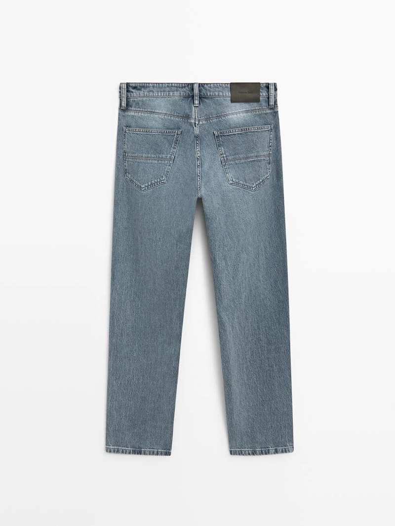 Джинсы стройные суженные