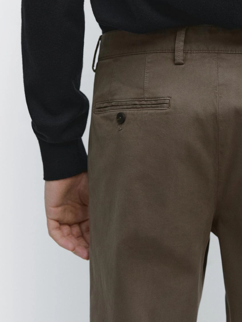 Брюки slim-fit с микротекстурой