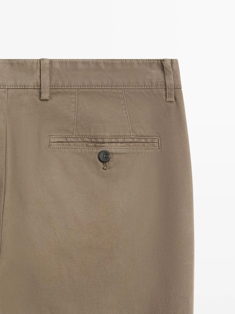 Брюки slim-fit с микротекстурой