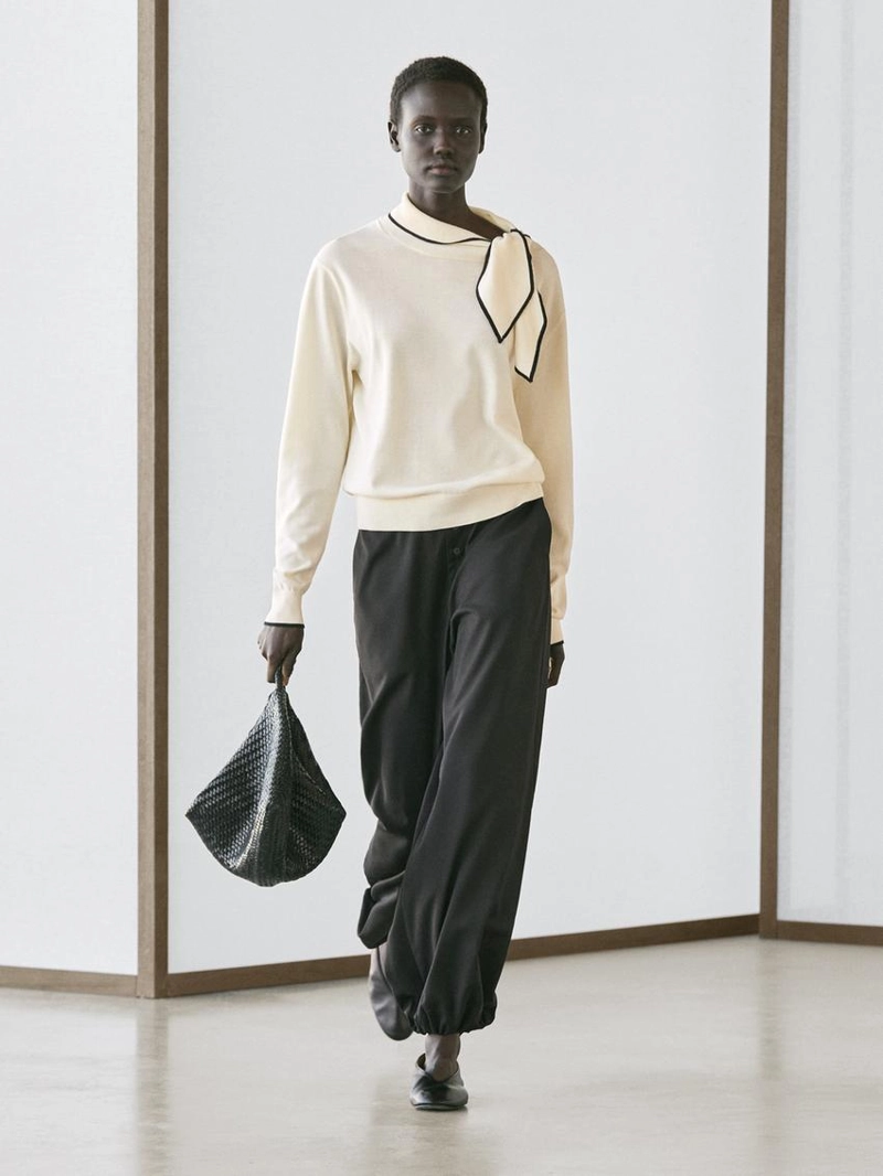 Свитер из хлопкового трикотажа с деталями шарфа