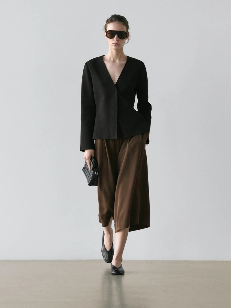 Длинные бермуды с подвернутыми краями