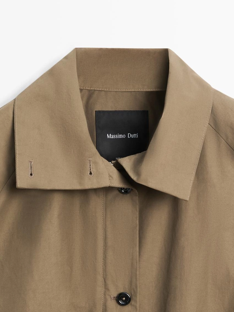 Бомбер с высоким воротником