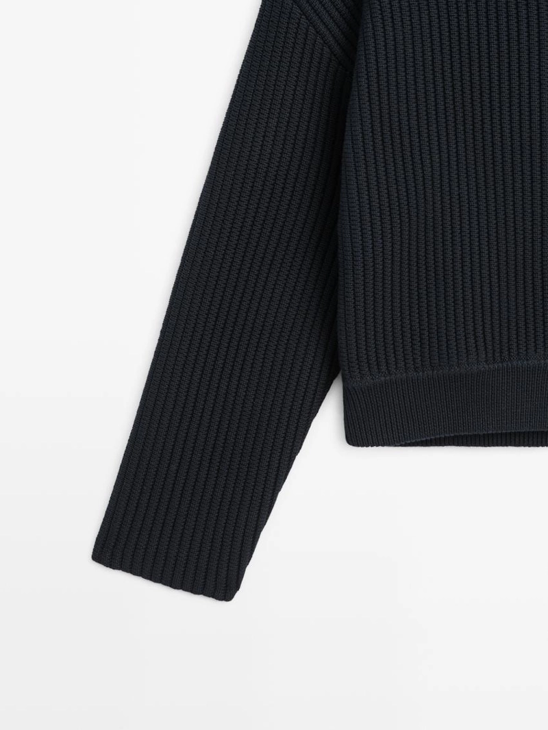 Кардиган из хлопкового трикотажа с высоким воротником