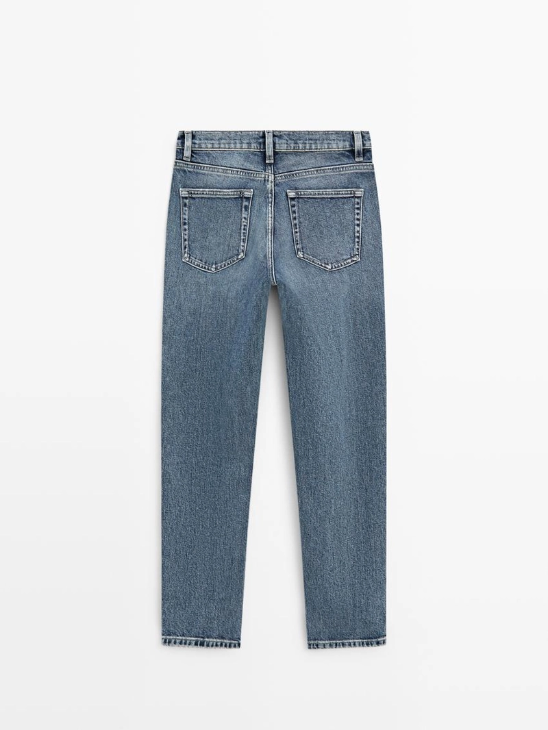 Джинсы с завышенной посадкой и укороченным силуэтом