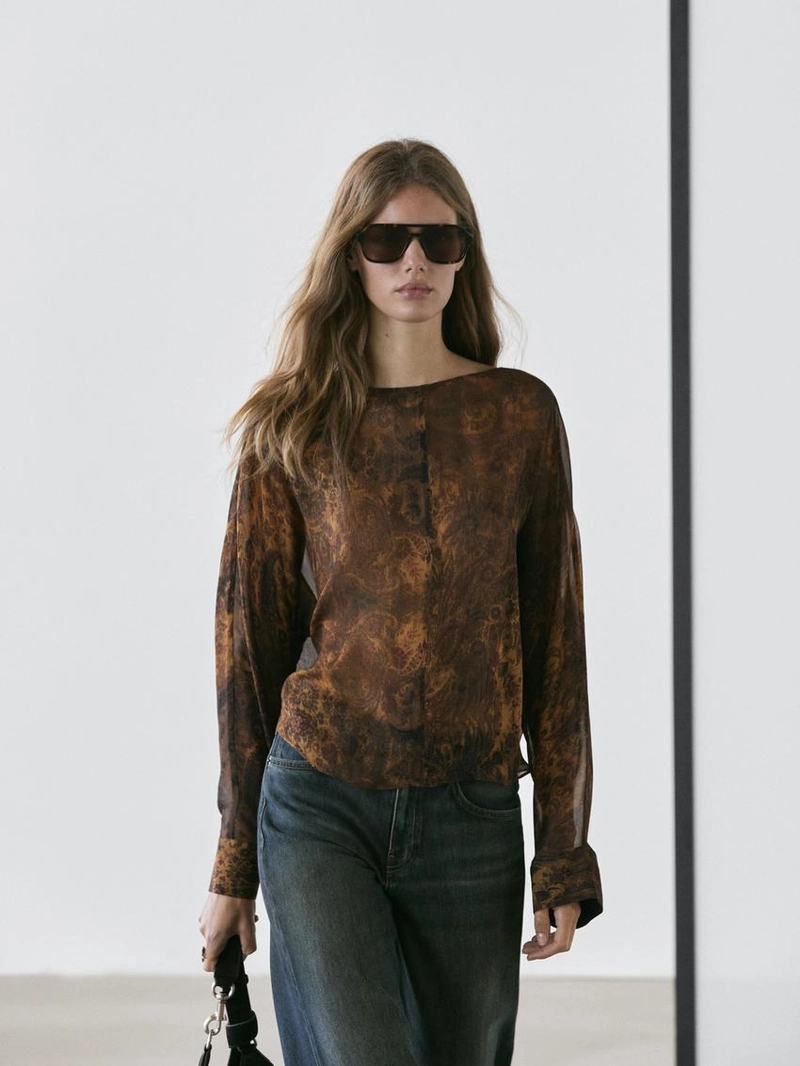 Блузка с принтом в полоску