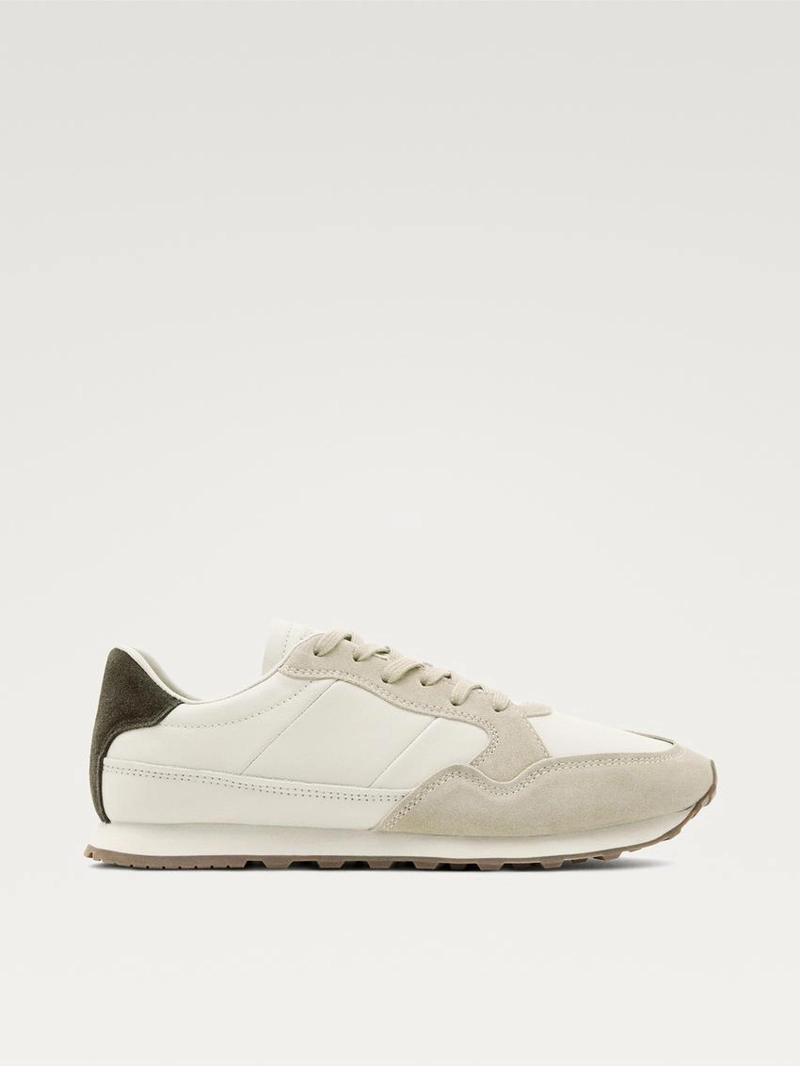 Кроссовки с контрастной задней частью