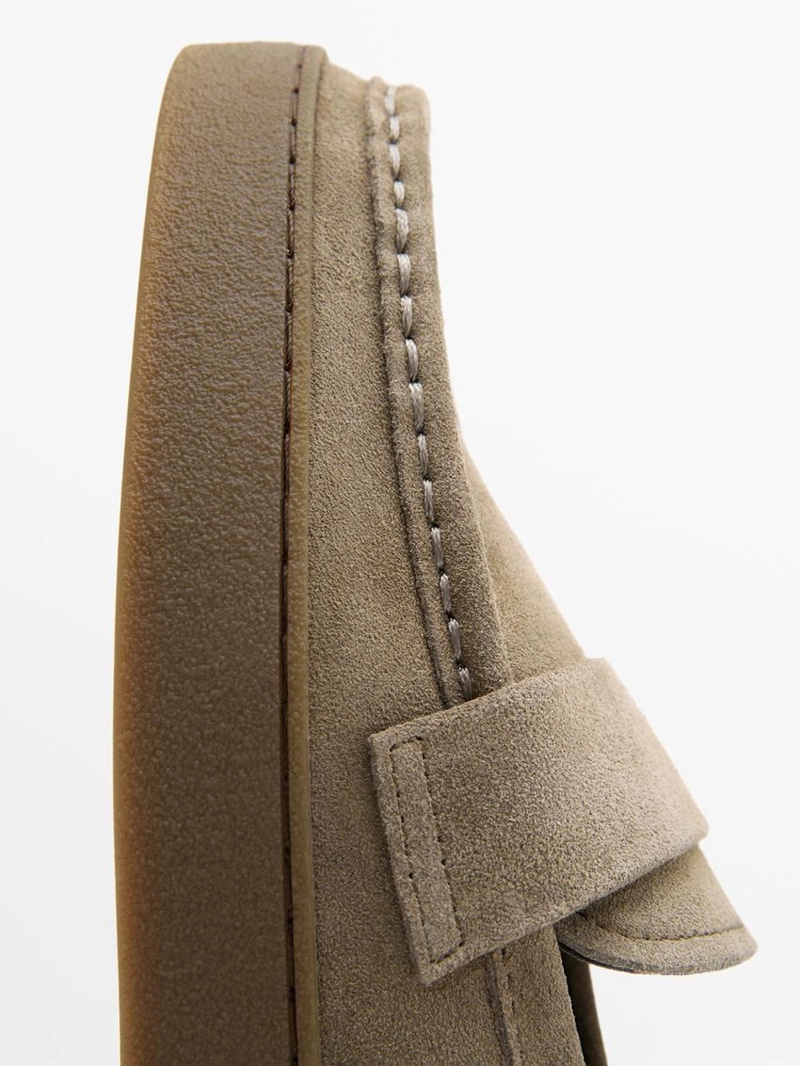 Туфли из разделанной кожи с карамельной подошвой