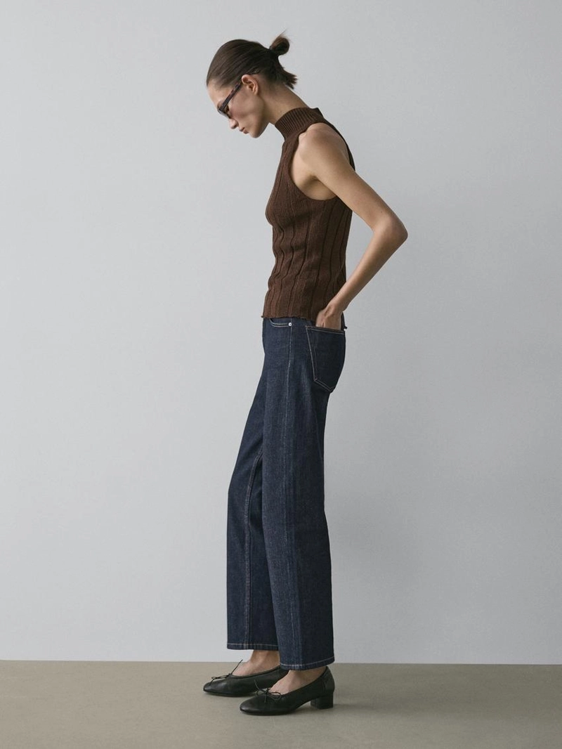 Топ с высоким воротником и завязками из хлопково-вискозного микса