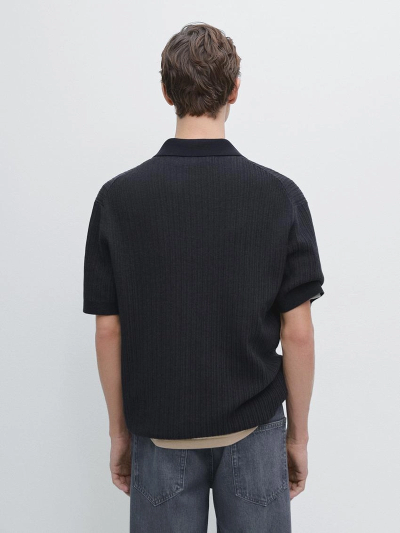 Поло с коротким рукавом из текстурированного вязаного полотна