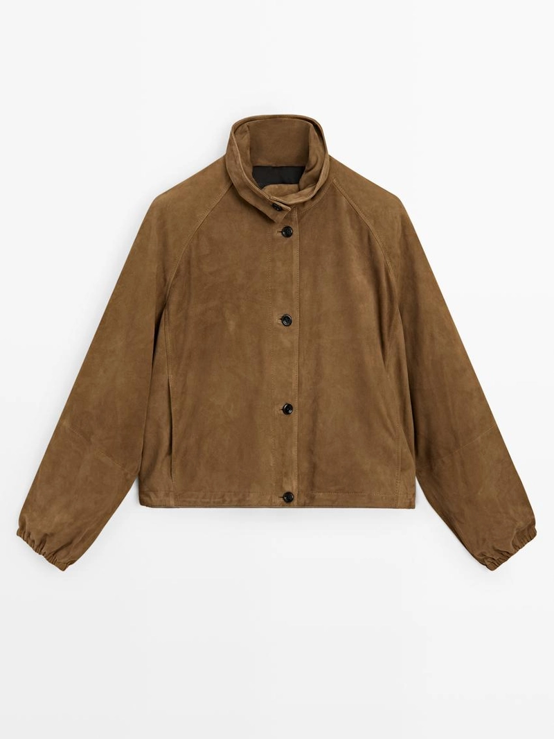 Короткая куртка-бомбер из замши