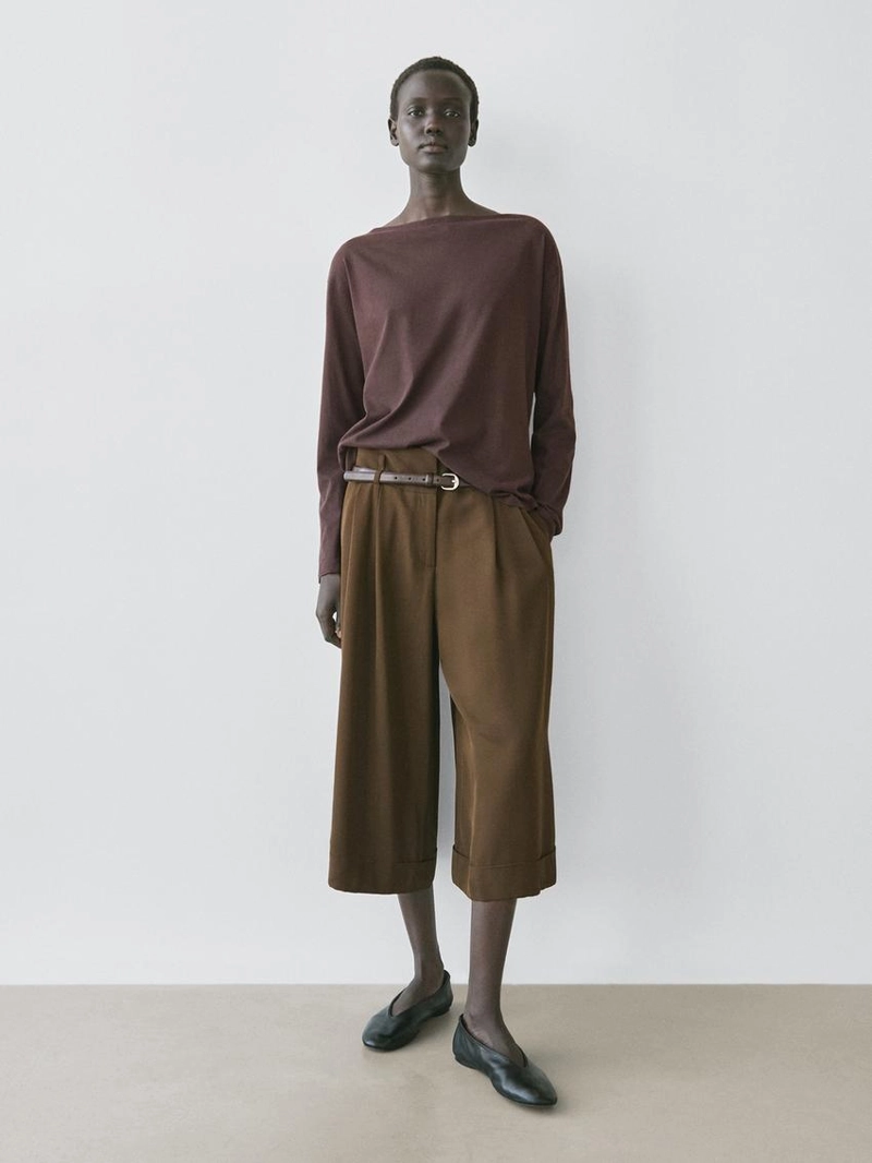 Футболка с лодочным вырезом из 100% хлопка