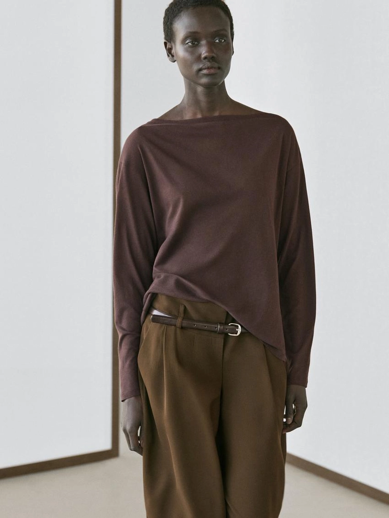 Футболка с лодочным вырезом из 100% хлопка