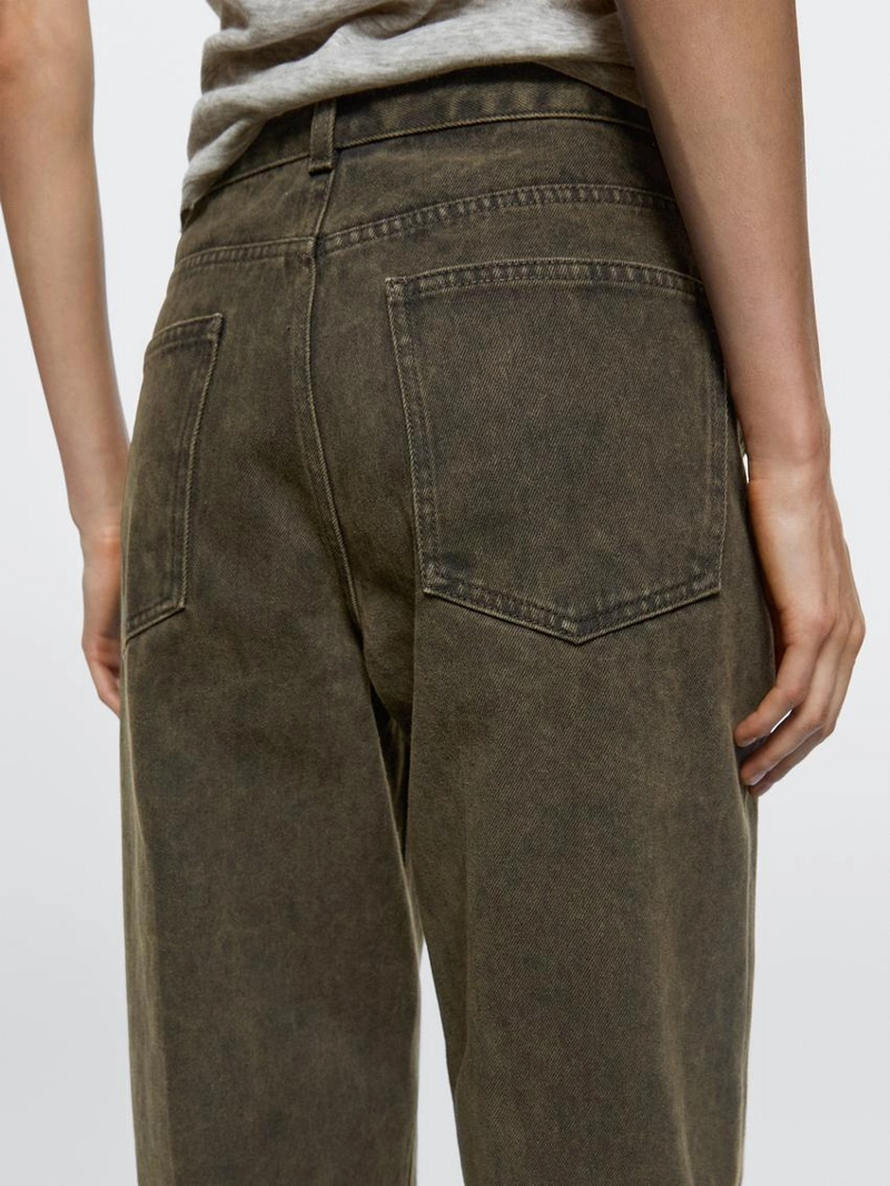 Джинсы с завышенной талией и силуэтом баллон