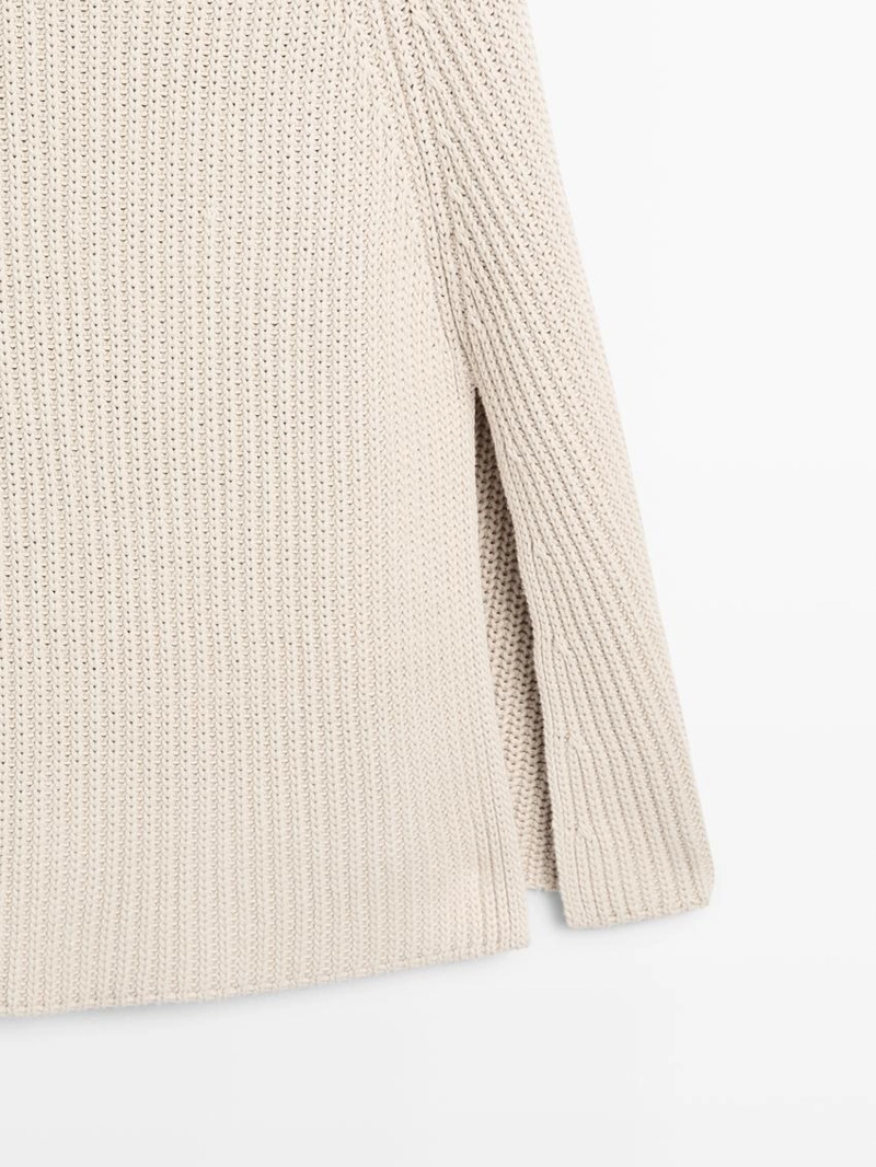 Плед-накидка с разрезами