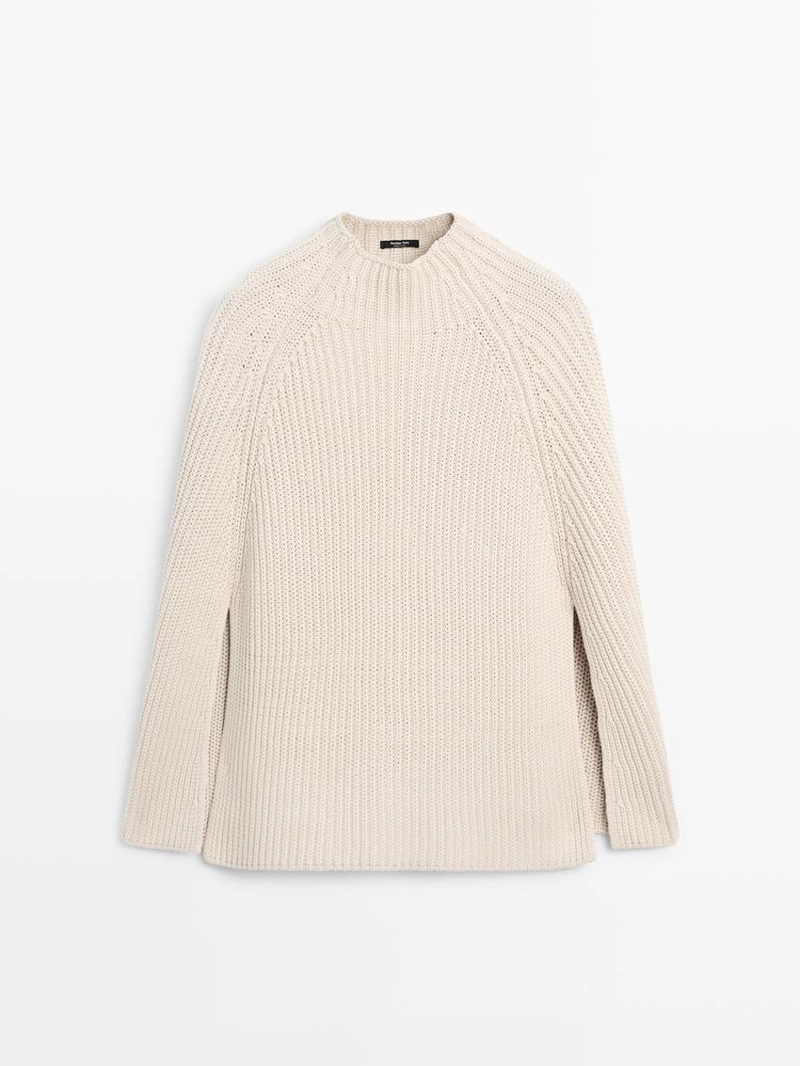 Плед-накидка с разрезами