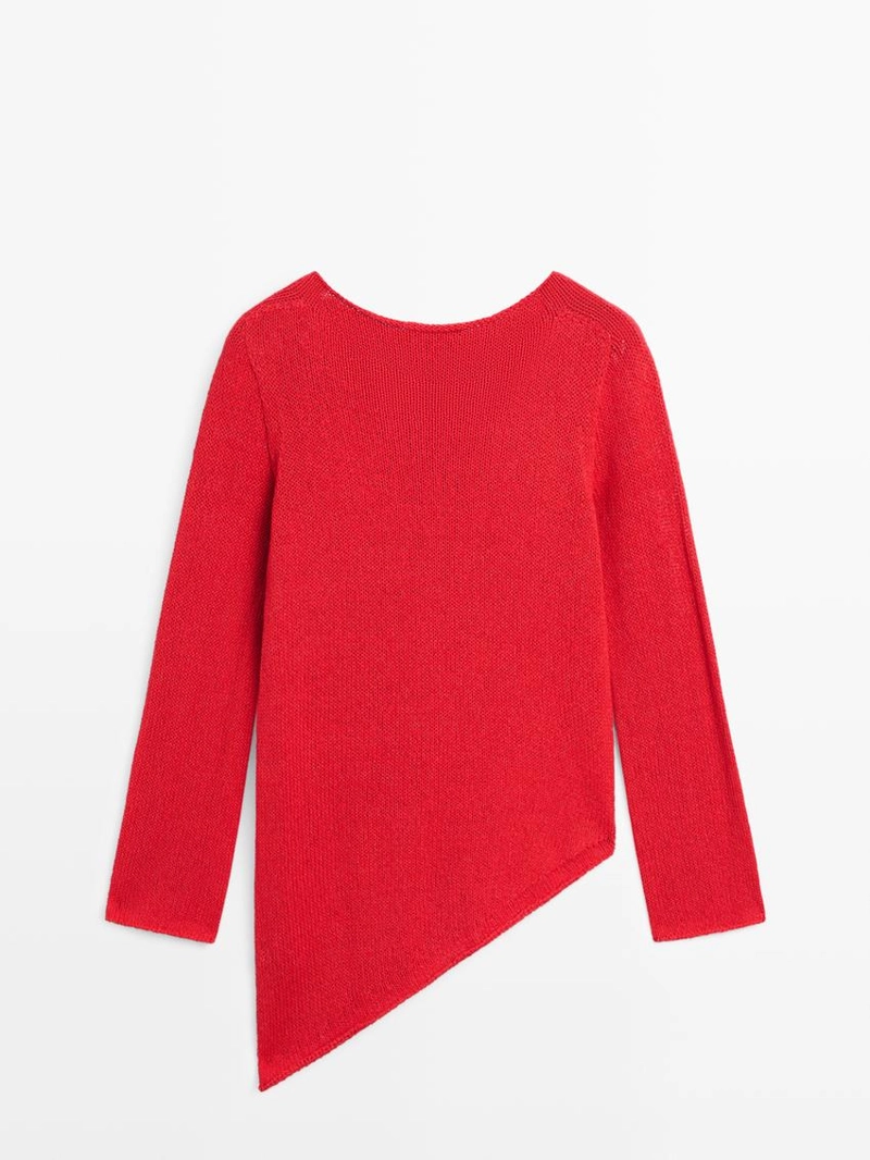 Асимметричный вязаный свитер