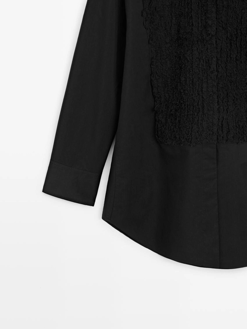 Рубашка с застежкой на биб-листочке и вышивкой