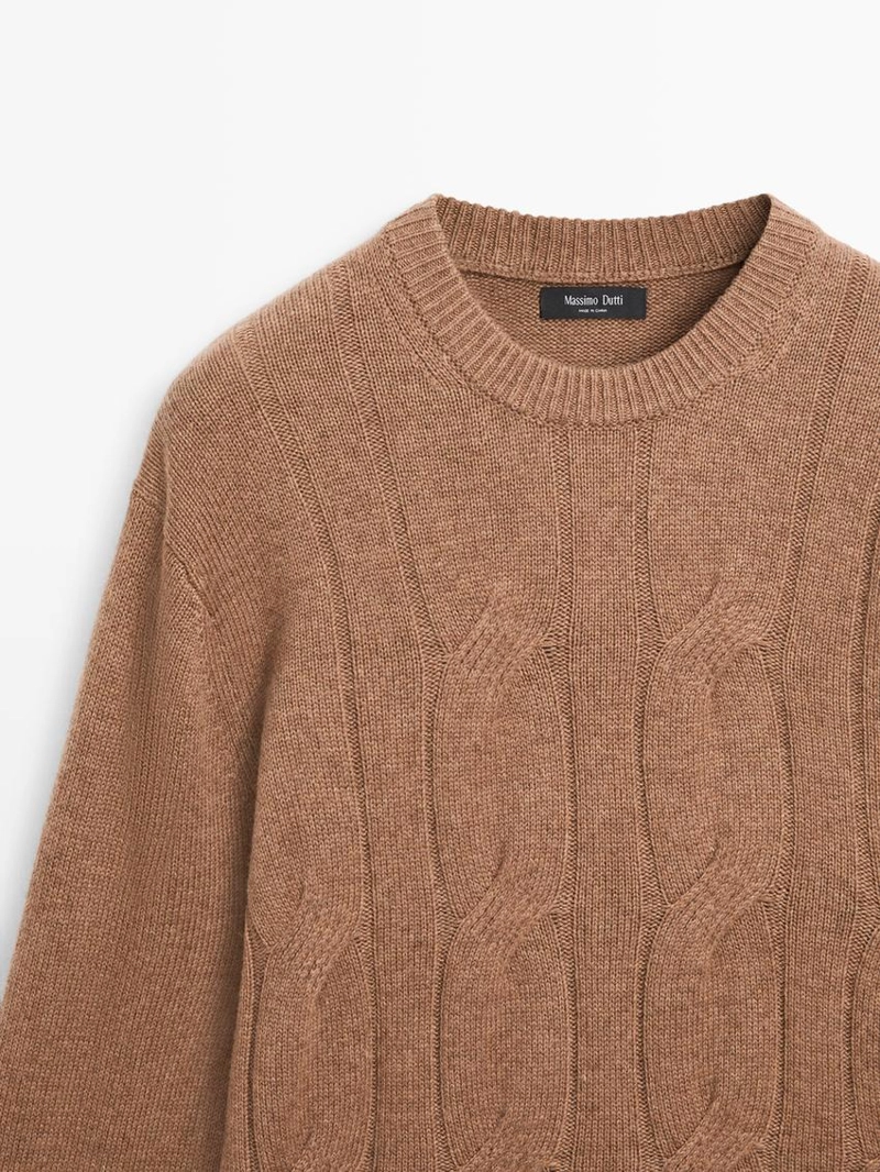 Пуловер с косами из шерсти