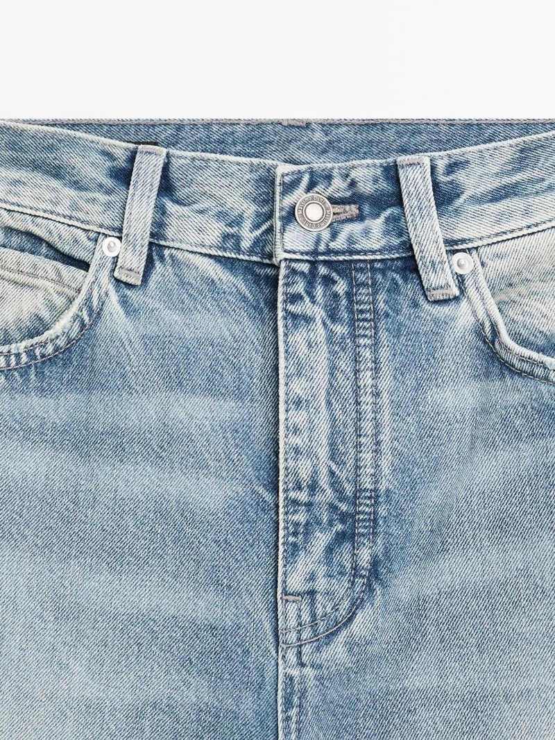 Джинсы с высокой посадкой и широкими брючинами