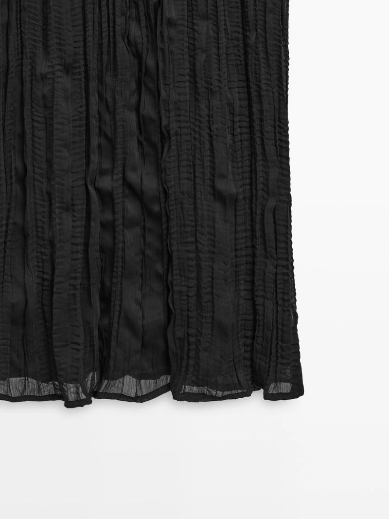 Платье с комбинированным плиссированным подолом