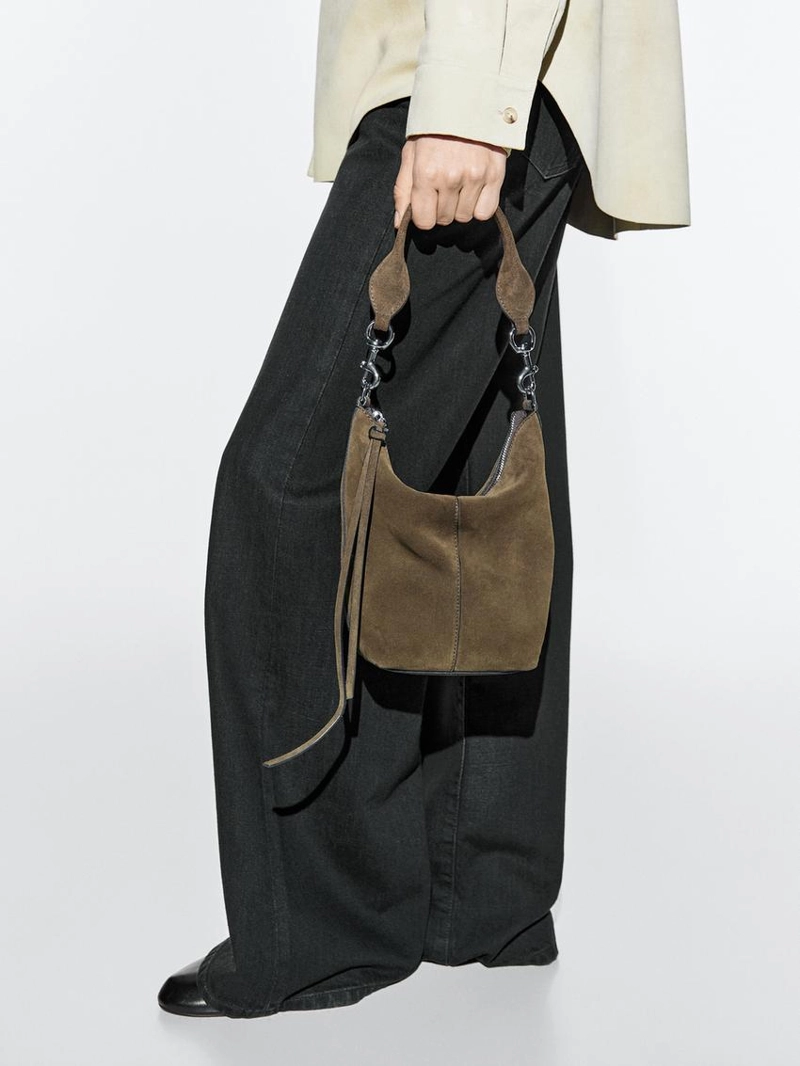 Кожаная ведро-сумка из замши