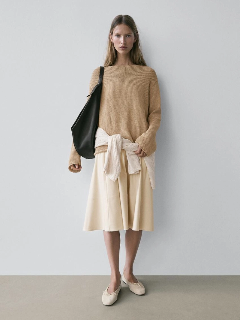 Свитер с вырезом из смесового хлопка