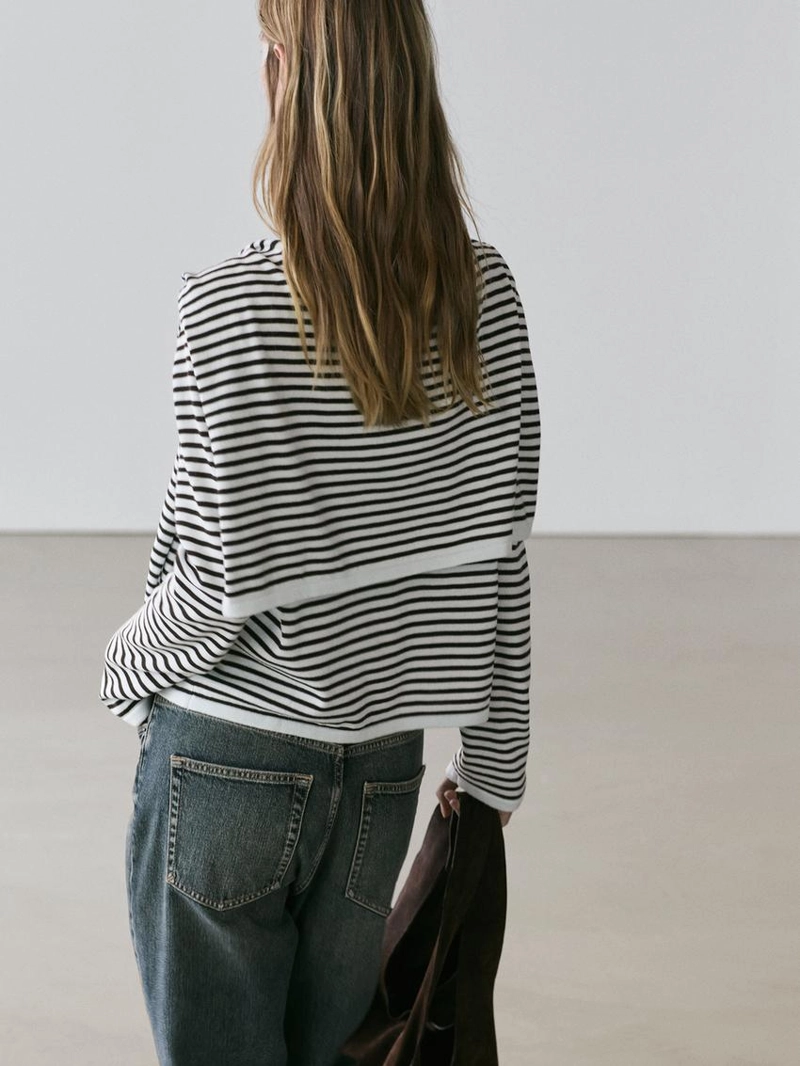 Джемпер из хлопкового трикотажа в полоску с деталями на рукавах