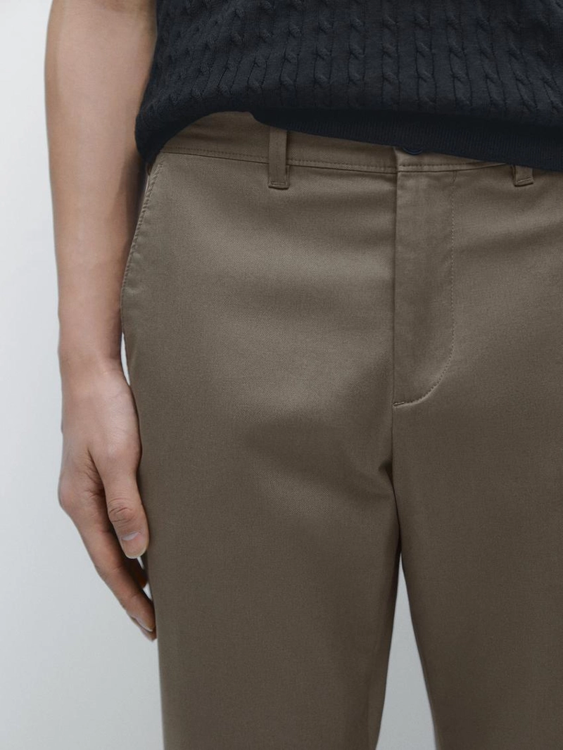 Брюки из хлопково-вискозной смеси в зауженном крое